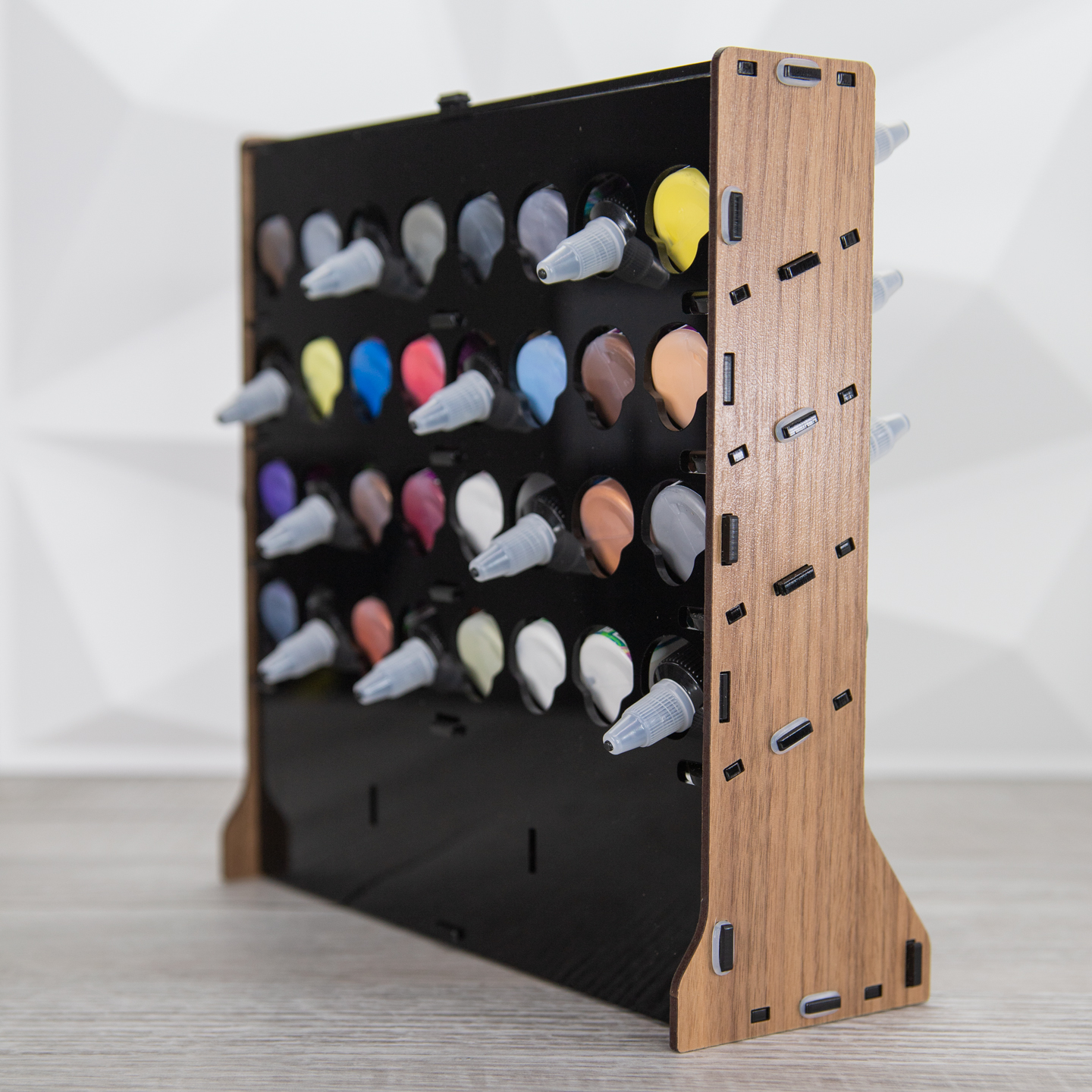 Desk Wizard – Rank 5 Paint Holder – The Miniature Painting Shop